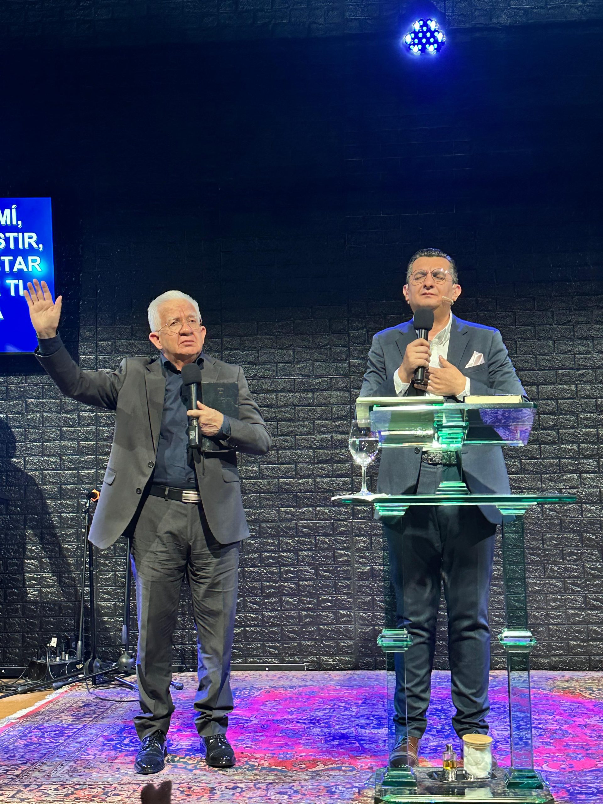 EL PASTOR CELOSO: Cuidando el Rebaño de Dios