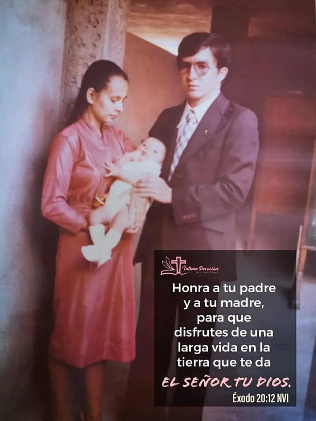 HONRA A TU PADRE Y A TU MADRE